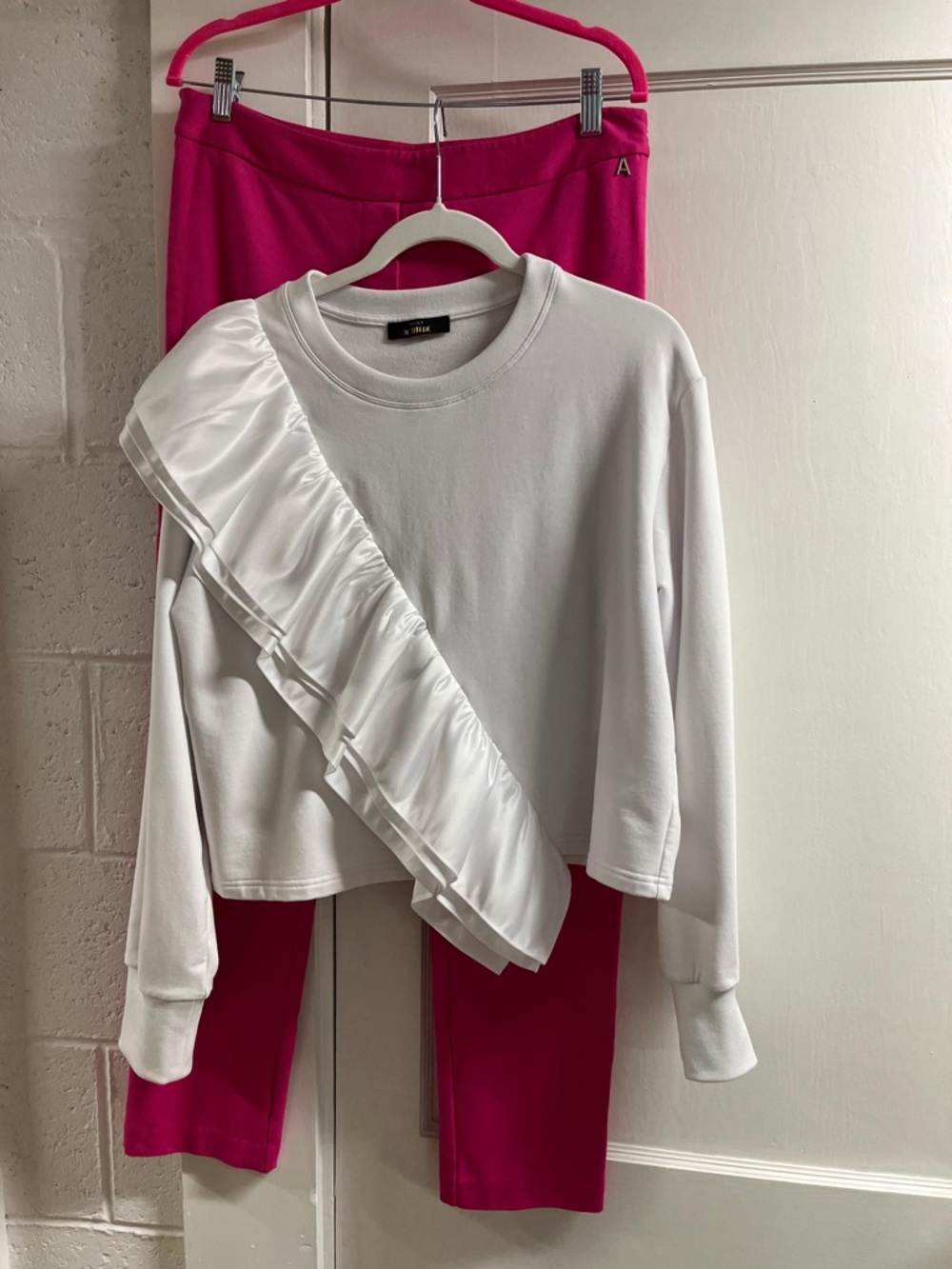2 pc White Crewneck Sweatshirt with Pink skinny pants